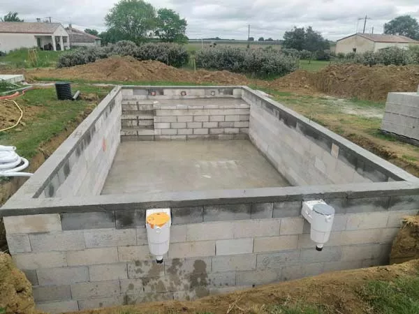 Professionnel pour créer une ouverture dans un mur porteur et créer une extension de 60 m2, Montauban, SARL DAUCHY